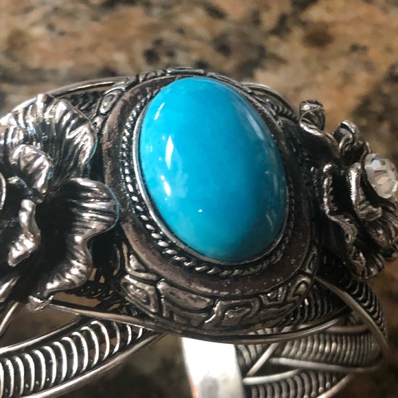 1 LEFT! Turquoise & 18k Silver Rose Cuff Bracelet - Picture 5 of 7